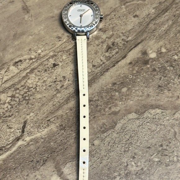Coach Bridgit Wrist Watch Ivory White Leather Silver Stainless Steel Y2k 2000s - Picture 5 of 10